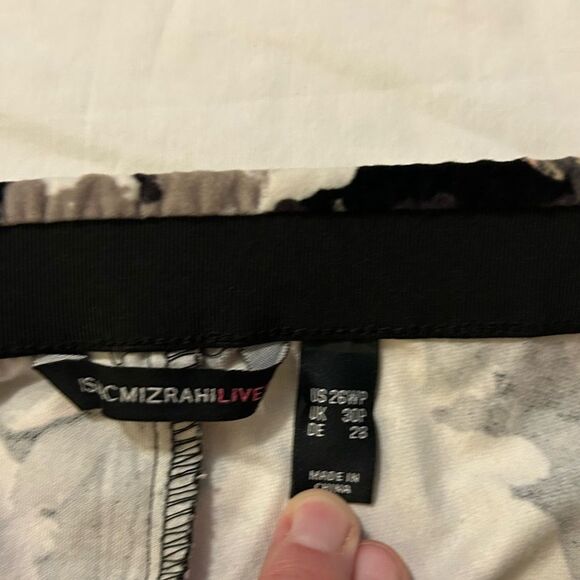 NWOT Isaac Mizrahi Live! Floral Velvet Stirrup Pants Black Size 26W petite - Picture 4 of 12